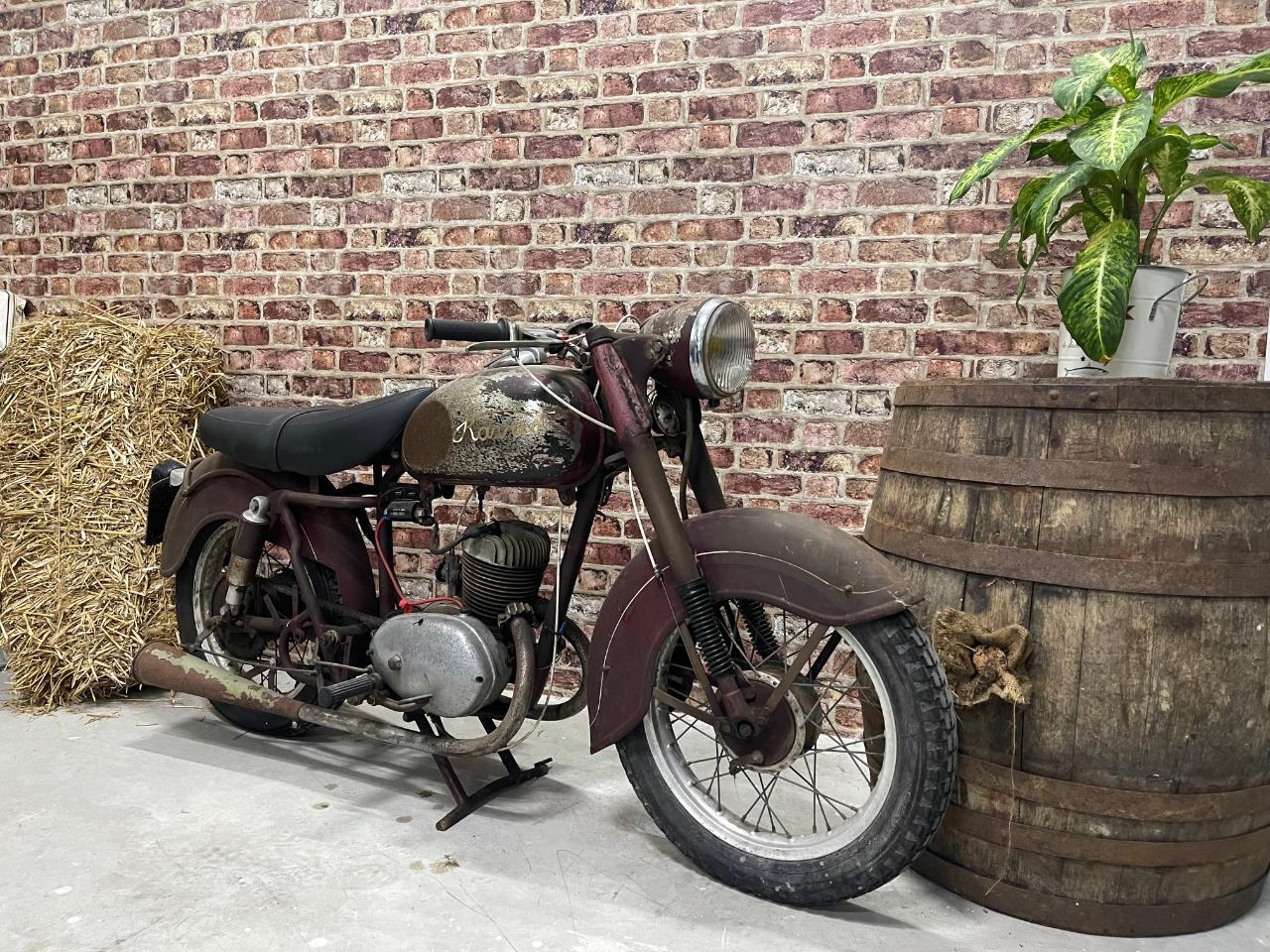 RAVAT 125 cc 154 - 1955 LesAnciennes.com