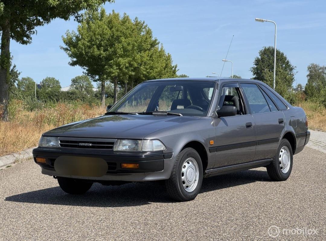 TOYOTA Carina II XL TC 1.6i 16v 90 cv - 1989 LesAnciennes.com