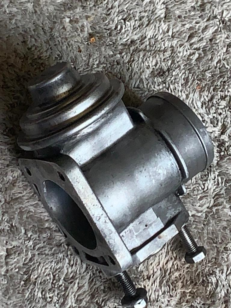 VANNE EGR BMW E36/39/38- 11.71.2.248.139 LesAnciennes.com