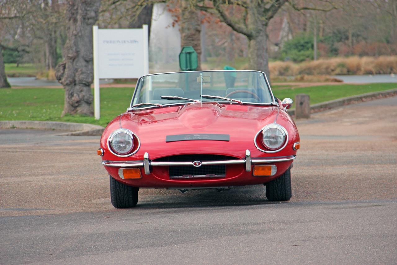 JAGUAR Type E S2 OTS cabriolet - 1970 LesAnciennes.com