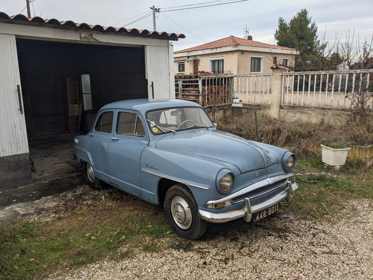 SIMCA Aronde 90A - 1958 LesAnciennes.com