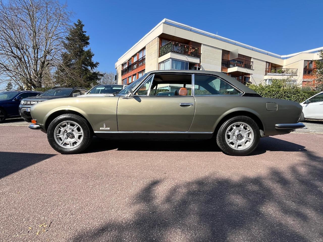 PEUGEOT 504 - 1975 LesAnciennes.com