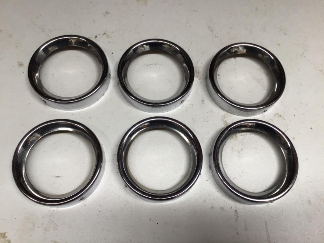 PETITS ENJOLIVEURS LesAnciennes.com