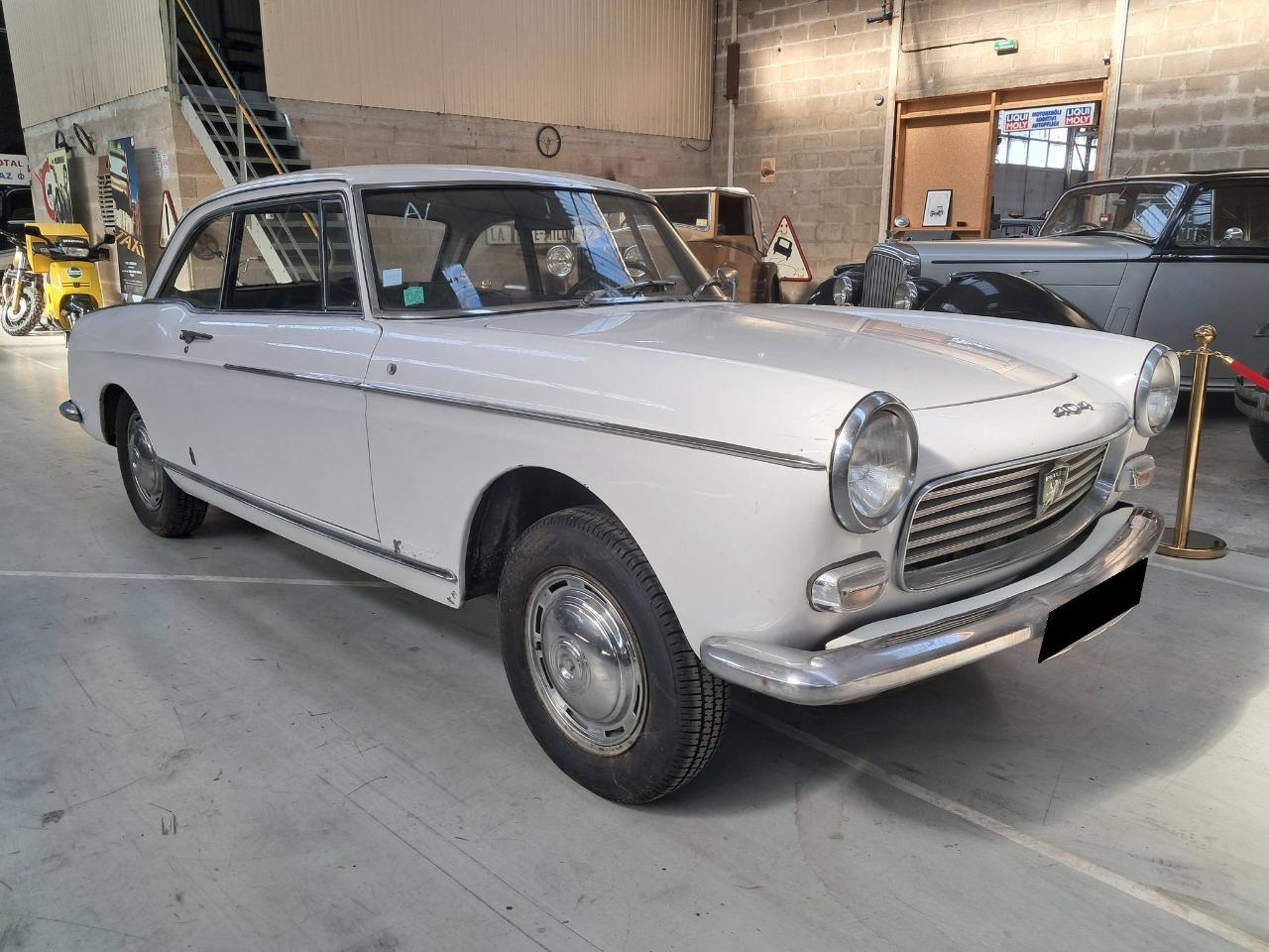 PEUGEOT 404 coupé - 1966 LesAnciennes.com