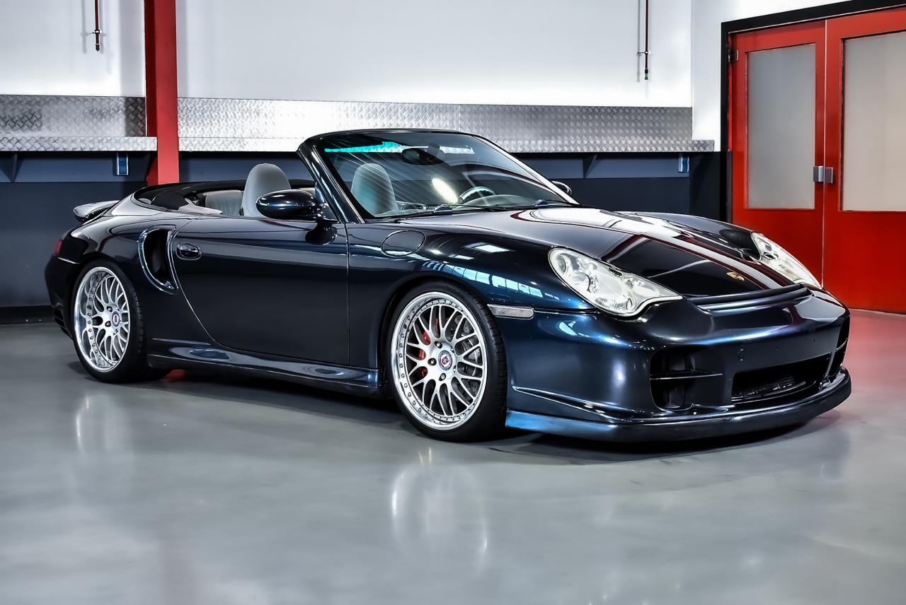 2004 Porsche 996 (911) Turbo Convertible 3,6L LesAnciennes.com