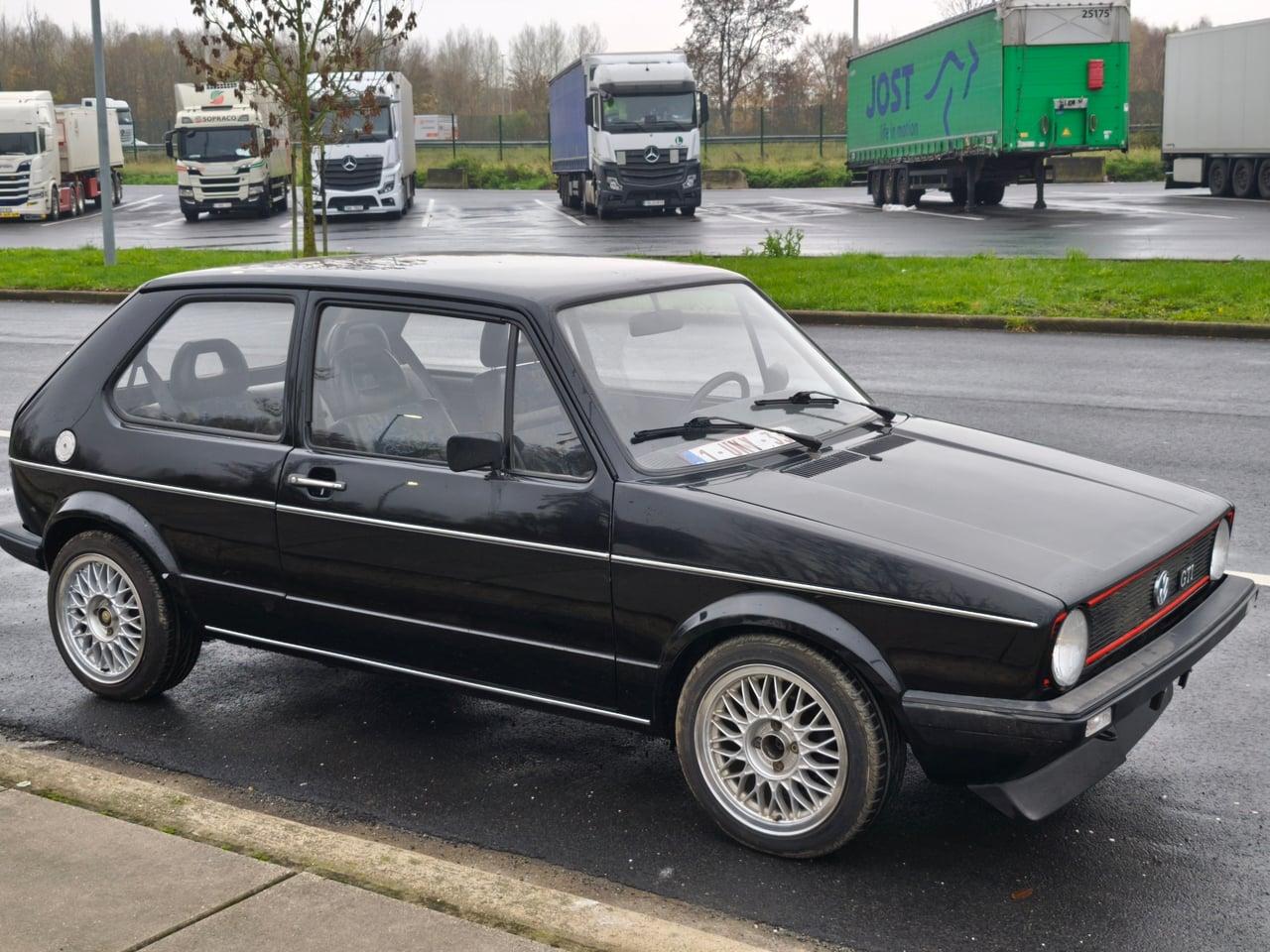 1982 Volkswagen Golf MK1 GTI LesAnciennes.com