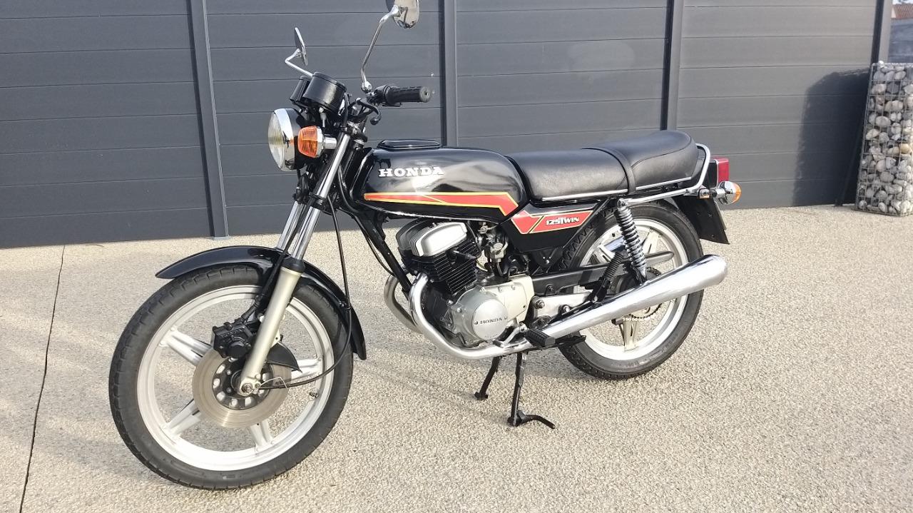HONDA CB 125 Twin - 1979 LesAnciennes.com