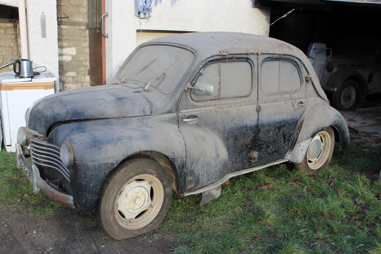 RENAULT 4CV Conduite à droite - 1952 LesAnciennes.com