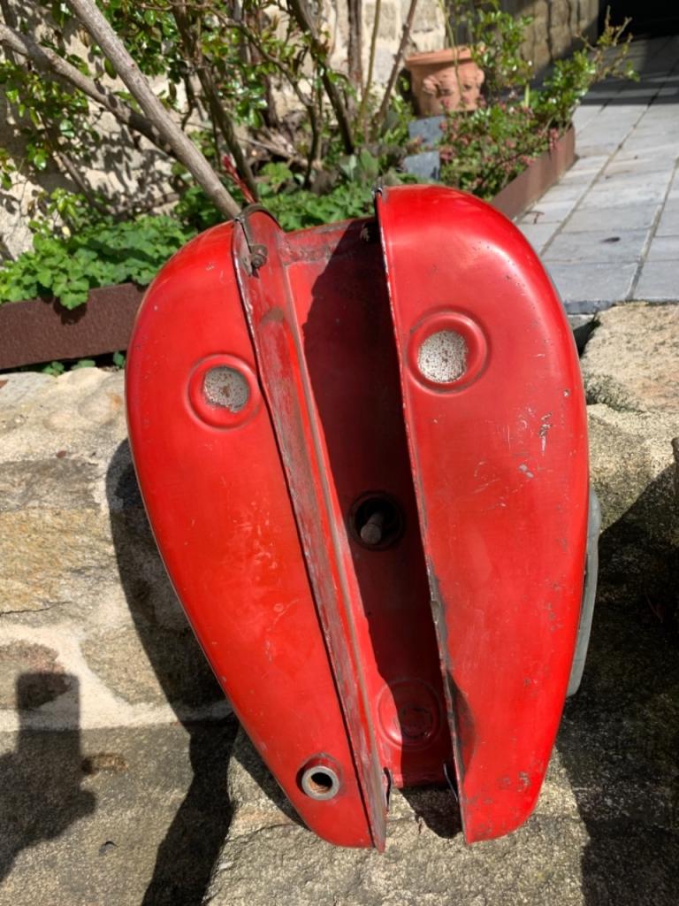 Réservoir BSA B40 /B25/STAR/ etc LesAnciennes.com