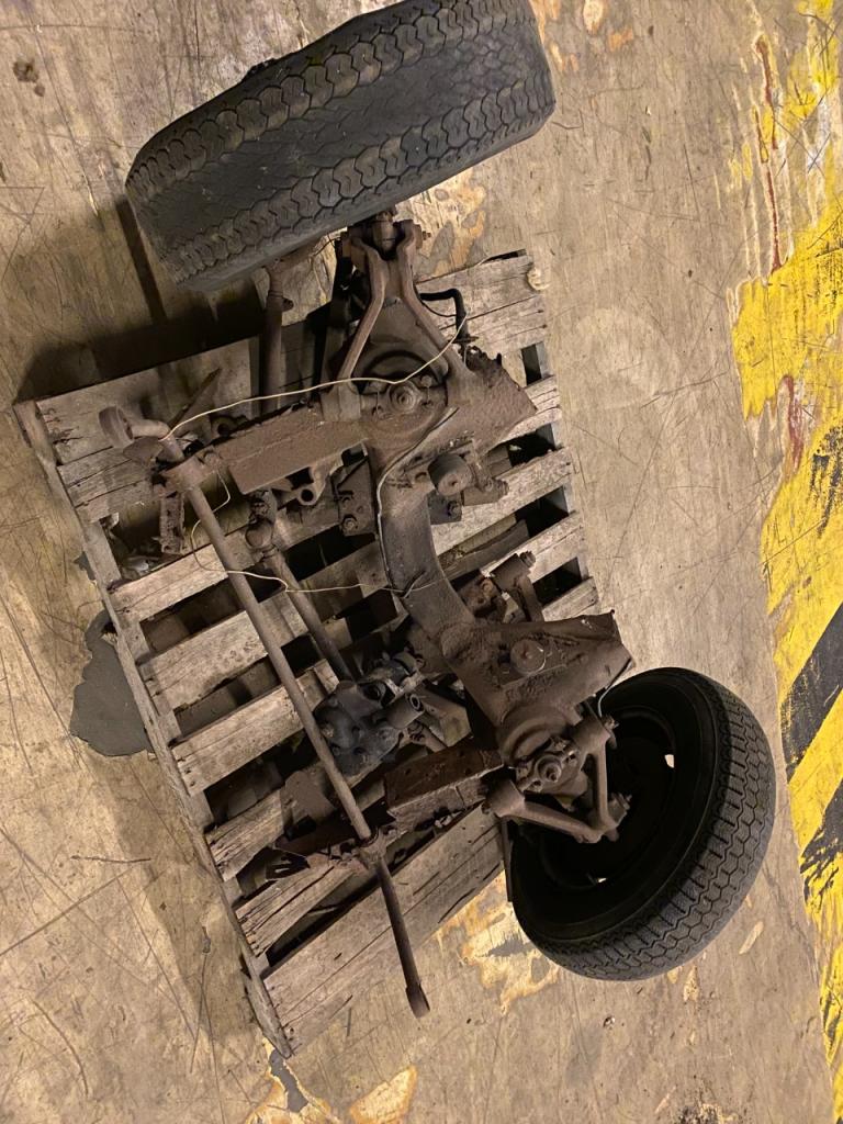 FACEL VEGA train AV LesAnciennes.com