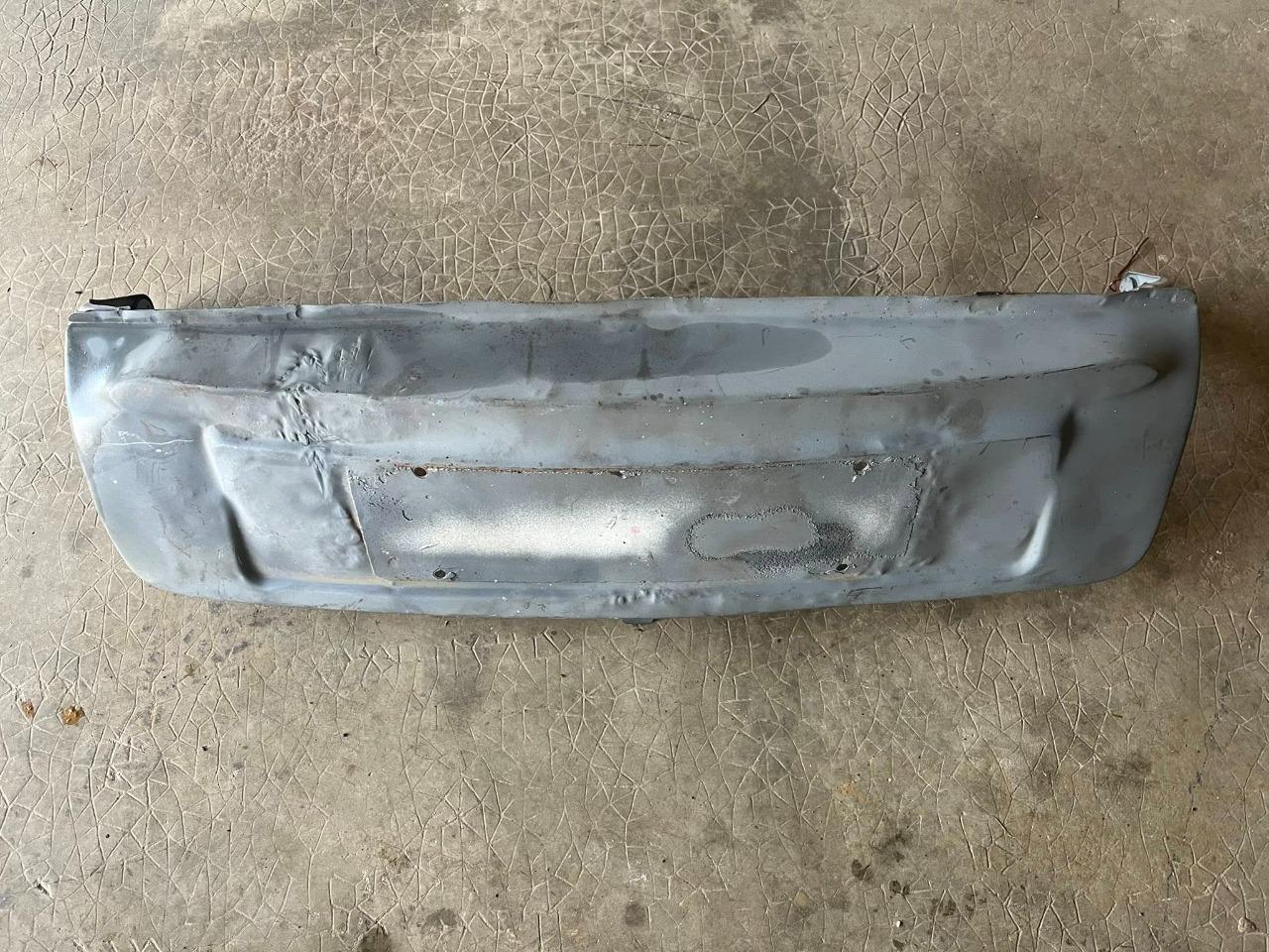 Trappe RENAULT Dauphine LesAnciennes.com