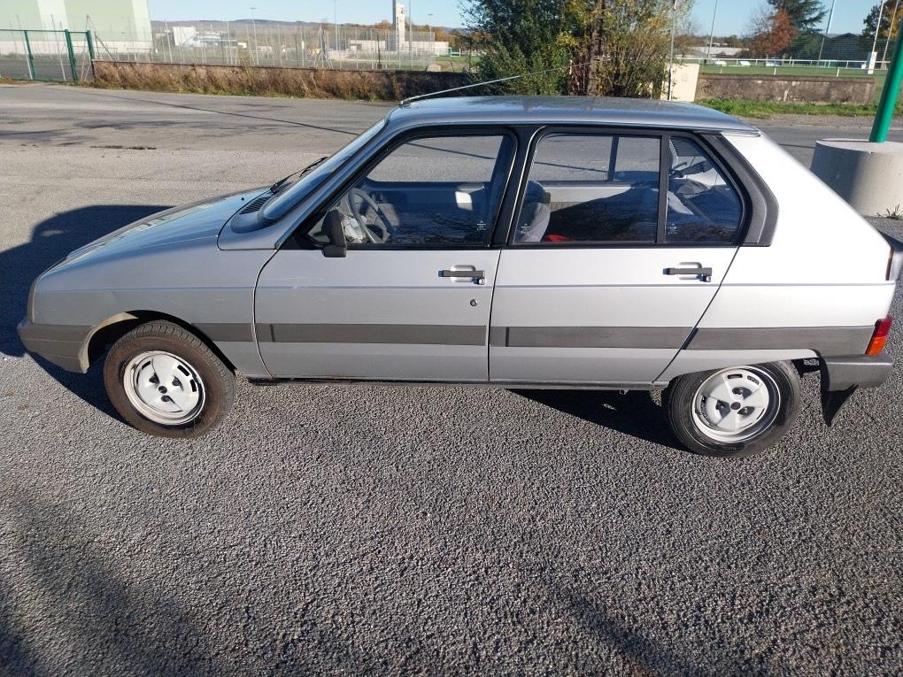 CITROEN Visa 11 RE - 1984 LesAnciennes.com