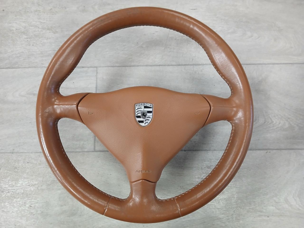 Volant Sport 3 branches marron Porsche 986 / 996 LesAnciennes.com