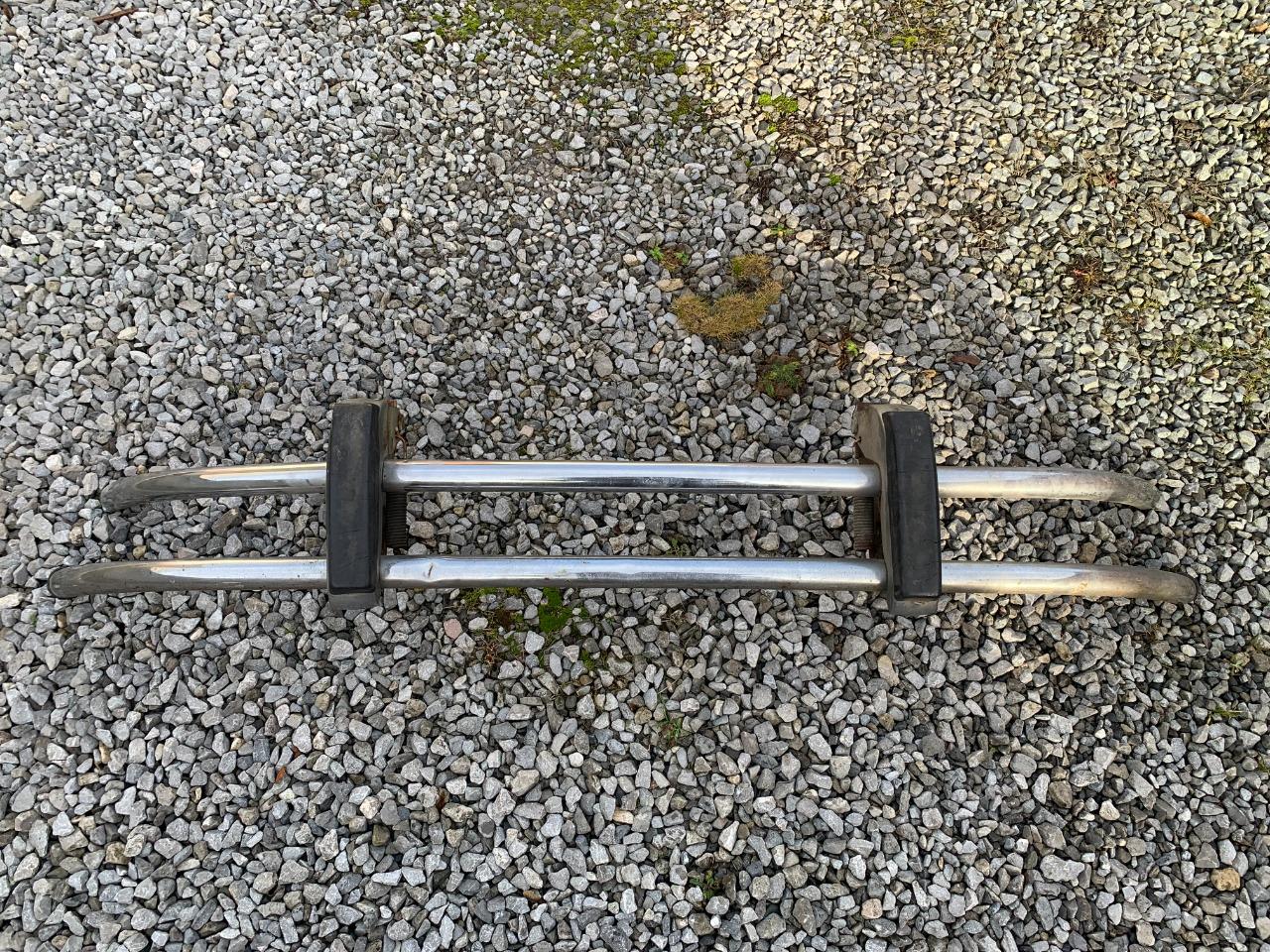 Pare-choc ar. pour RENAULT 4 Super LesAnciennes.com