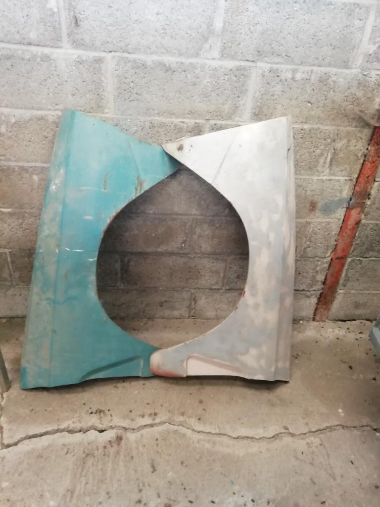 Ailes CITROEN Ami 8 LesAnciennes.com