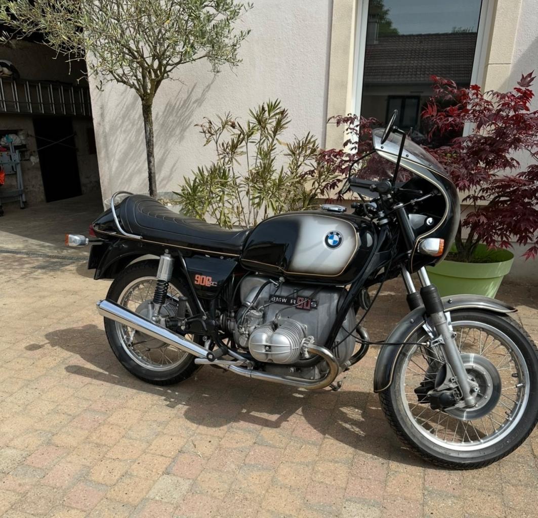 Moto BMW R90 S Silver smoke LesAnciennes.com