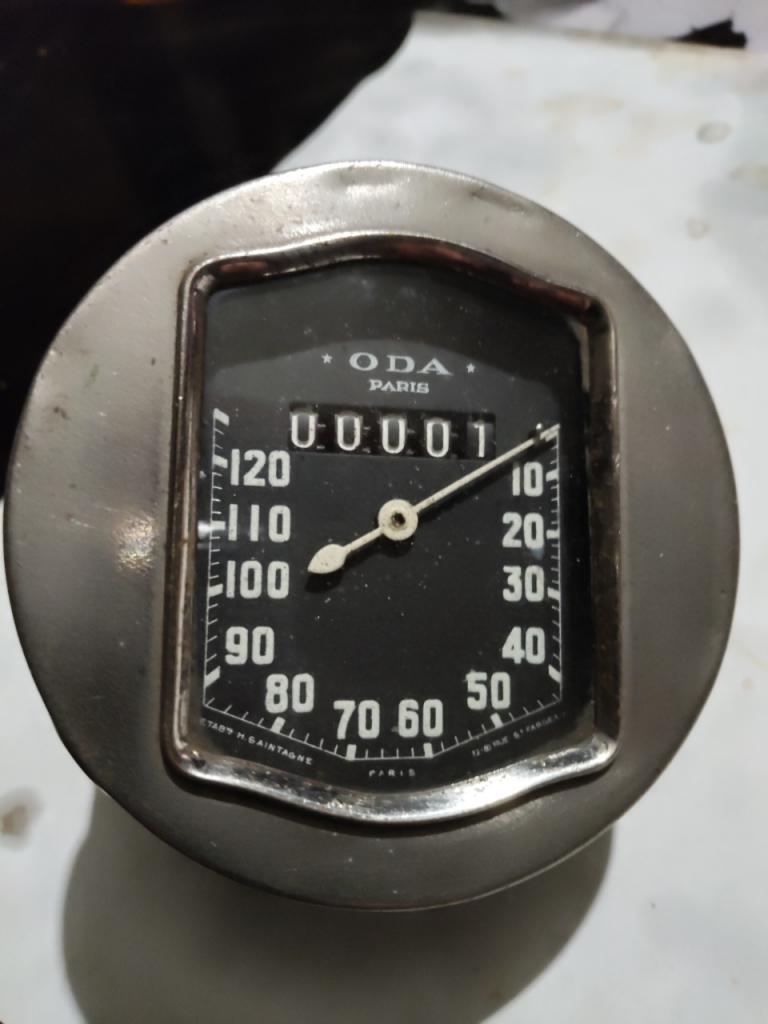 Compteur DELAHAYE Delahaye LesAnciennes.com