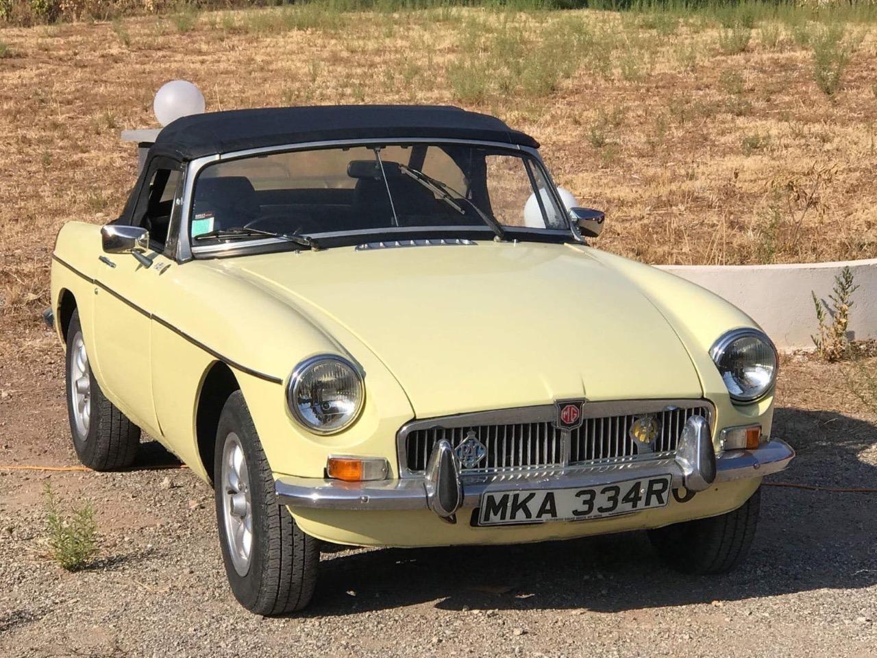 MG MGB - 1976 LesAnciennes.com