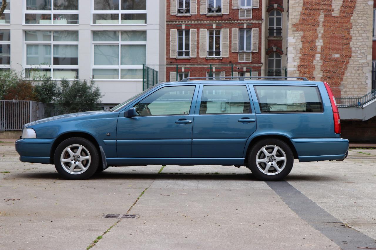 VOLVO V70 - 1998 LesAnciennes.com