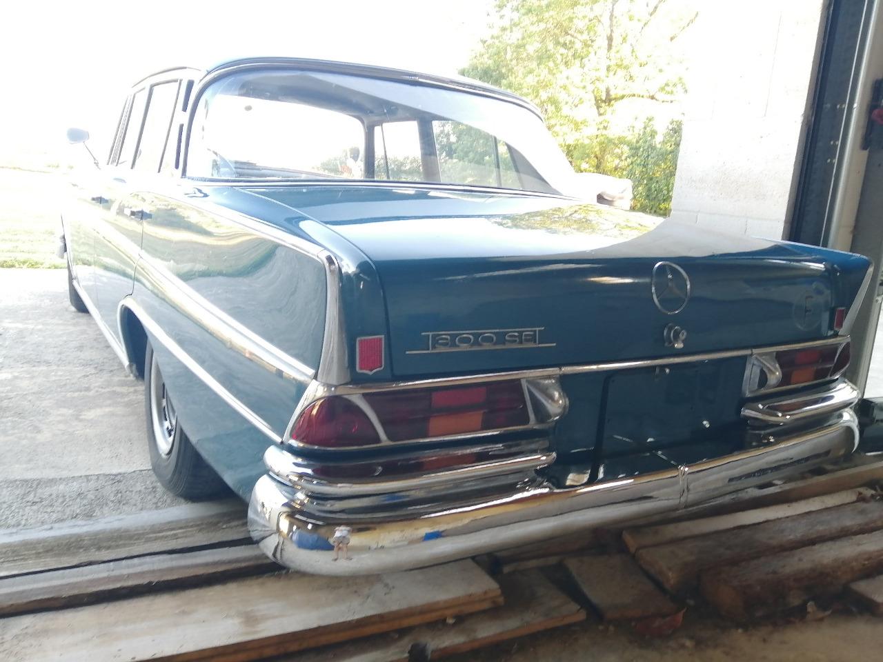 MERCEDES 300 SE W112 - 1963 LesAnciennes.com