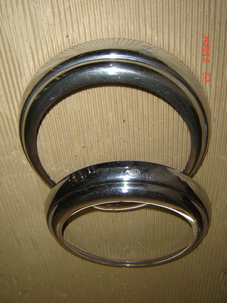 MERCEDES 300 ADENAUER. Enjoliveurs de Phares LesAnciennes.com