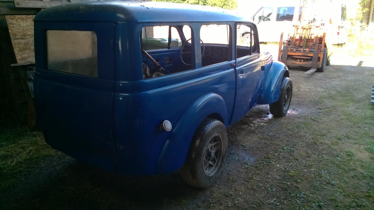 1950 Renault Juvaquatre, foto 2
