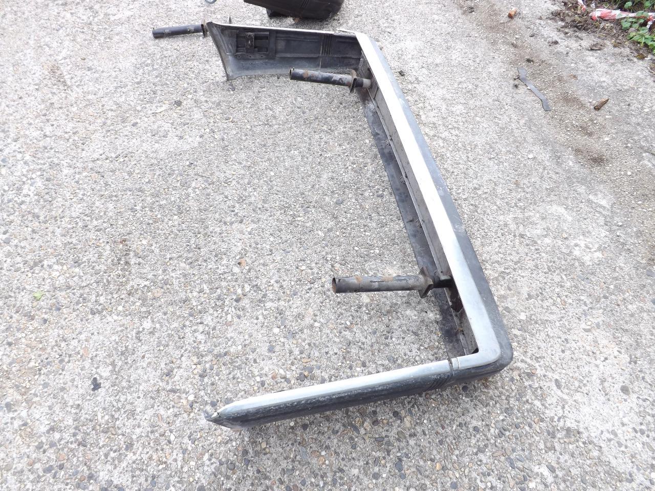 Pare choc VOLVO 760 960 BREAK BREAK LesAnciennes.com