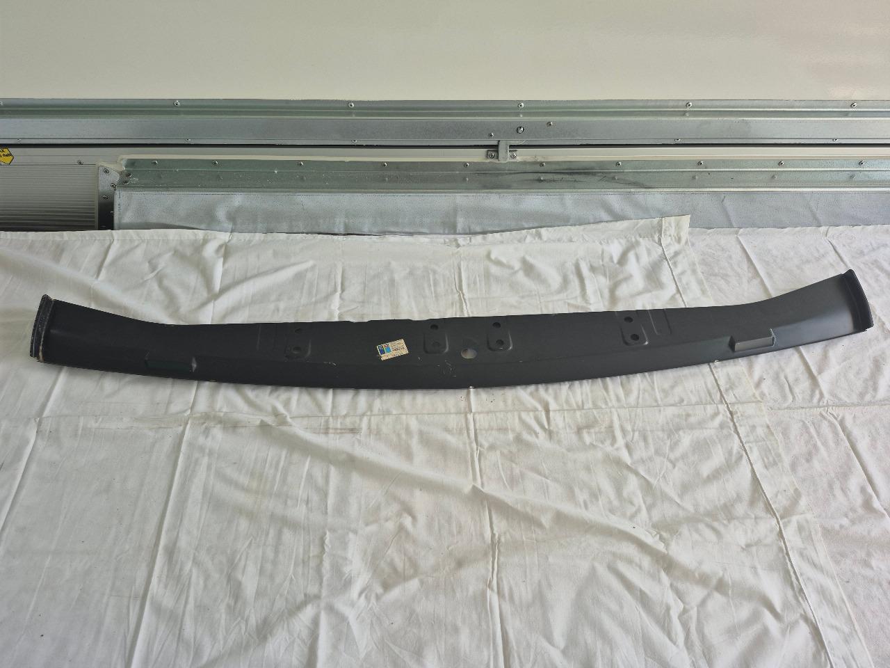 Deflecteur Avant PEUGEOT 305 LesAnciennes.com