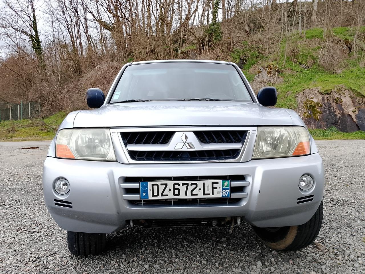 MITSUBISHI Pajero Long - 2005 LesAnciennes.com