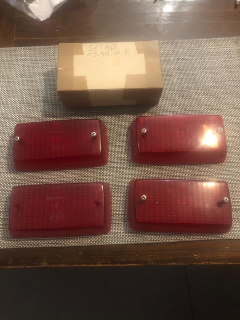 CABOCHON FEU antibrouillard seima 09.99.00.5 LesAnciennes.com