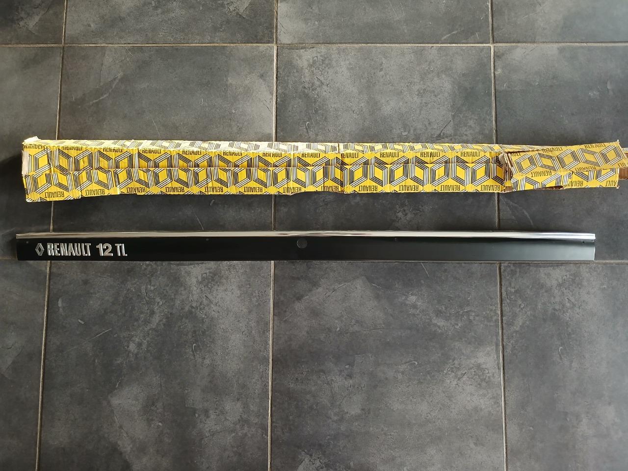 Bandeau de coffre RENAULT 12 (R12) TL série 2 LesAnciennes.com