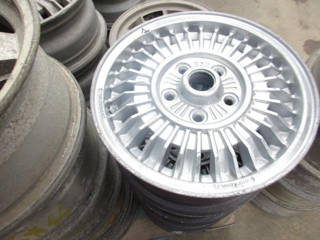 Jantes 6x14 Alfa Romeo Alfetta GTV LesAnciennes.com