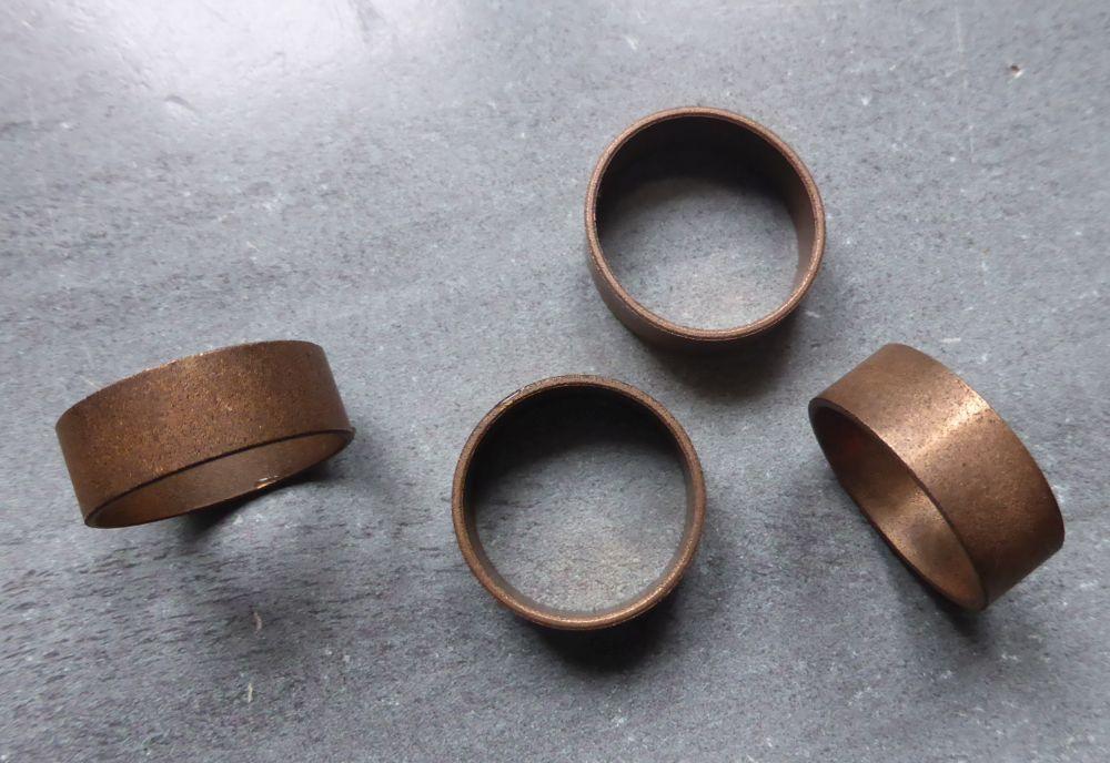 Bague en bronze de segment (438.656) LesAnciennes.com