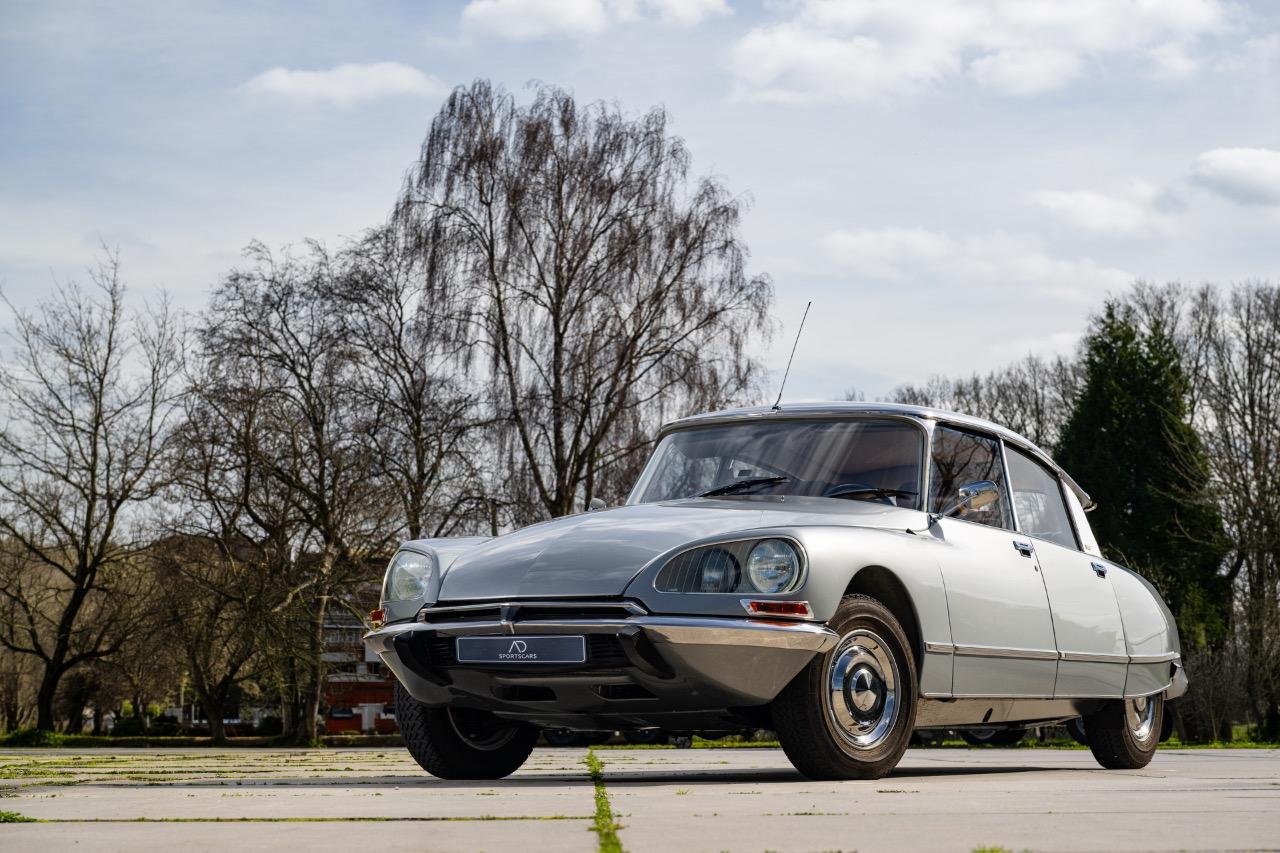 CITROEN DS DS23 IE 'Pallas' - 1974 LesAnciennes.com