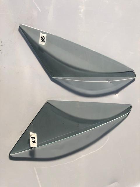 Vitres triangle de portes Lamborghini Espada s3 LesAnciennes.com