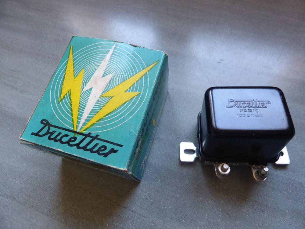 Ducellier réf. 8299 6 volt LesAnciennes.com