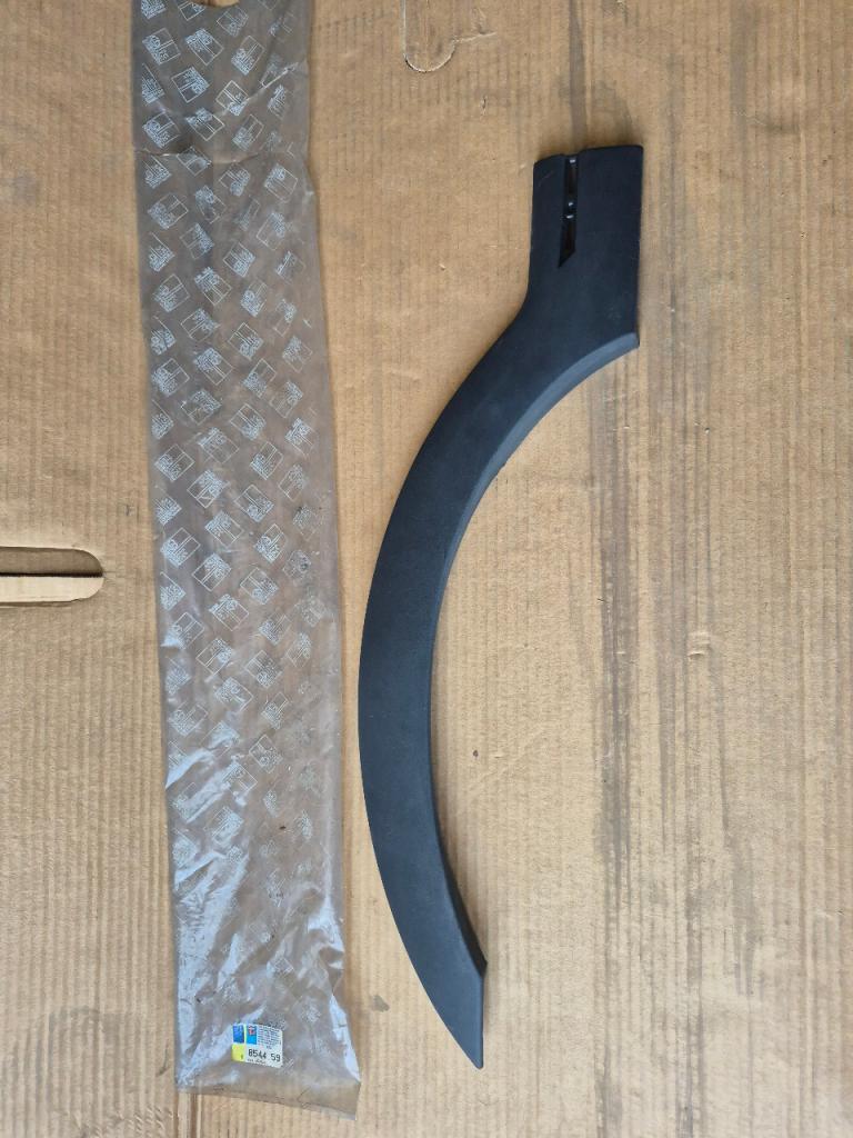 Elargisseur Aile AVG PEUGEOT 106 phase 1 LesAnciennes.com