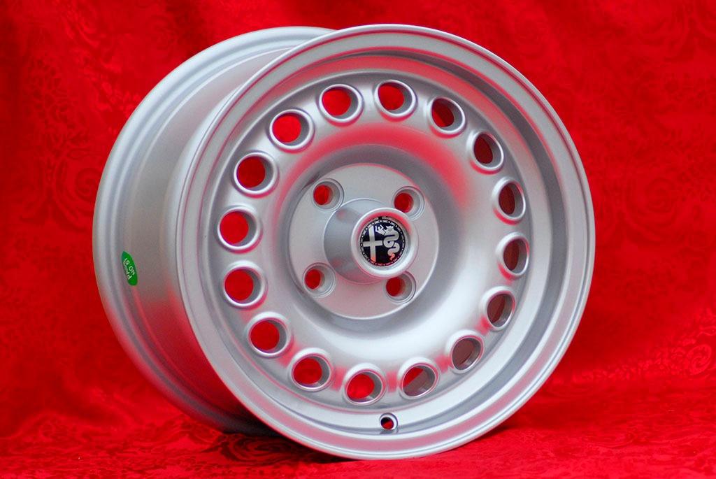 1 pc. jante Alfa Romeo Campagnolo 7x14 ET23 105 Co LesAnciennes.com