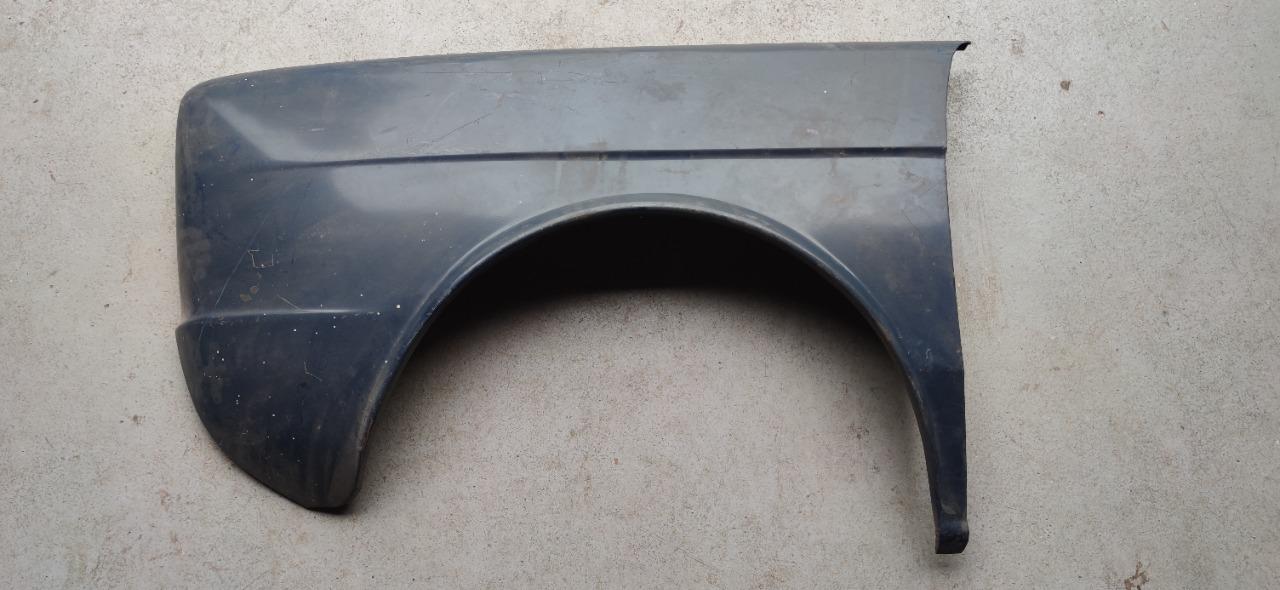 Aile avant gauche bleue SIMCA 1000 série 1 LesAnciennes.com