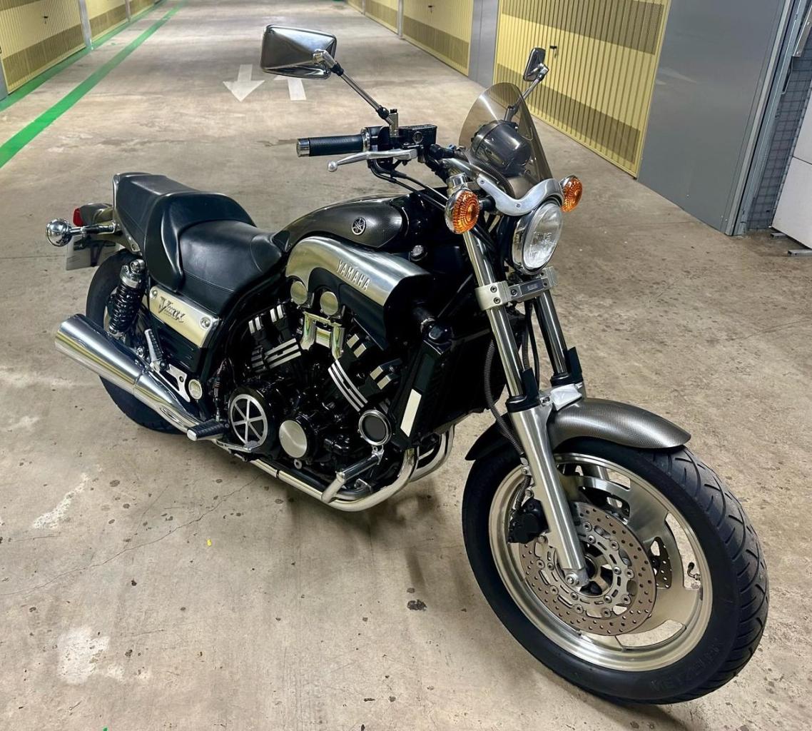 YAMAHA VMAX 1200 - 2002 LesAnciennes.com
