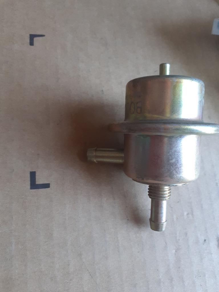 Régulateur PORSCHE 914 LesAnciennes.com