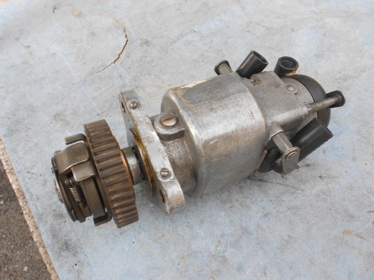 Magnéto BSA A10 LesAnciennes.com