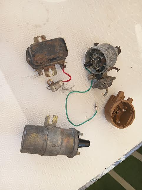 ALLUMEUR / REGULATEUR / BOBINE / SIMCA 1100 LesAnciennes.com
