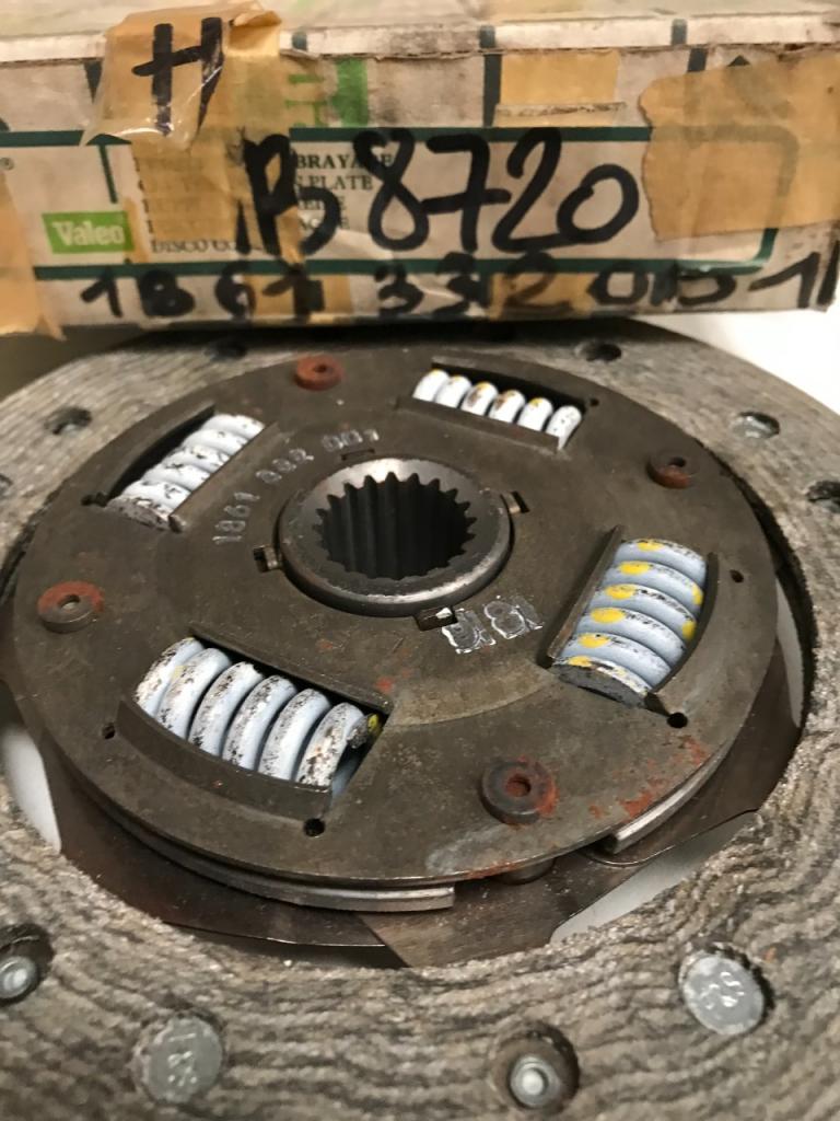 Disque embrayage neuf FORD Escort 940 1100 LesAnciennes.com