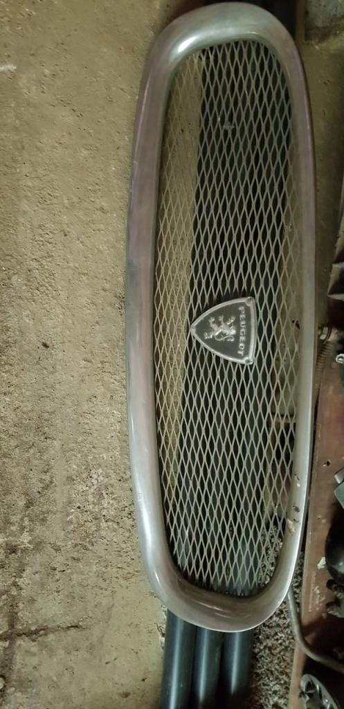 Lot de pièces PEUGEOT 403 LesAnciennes.com