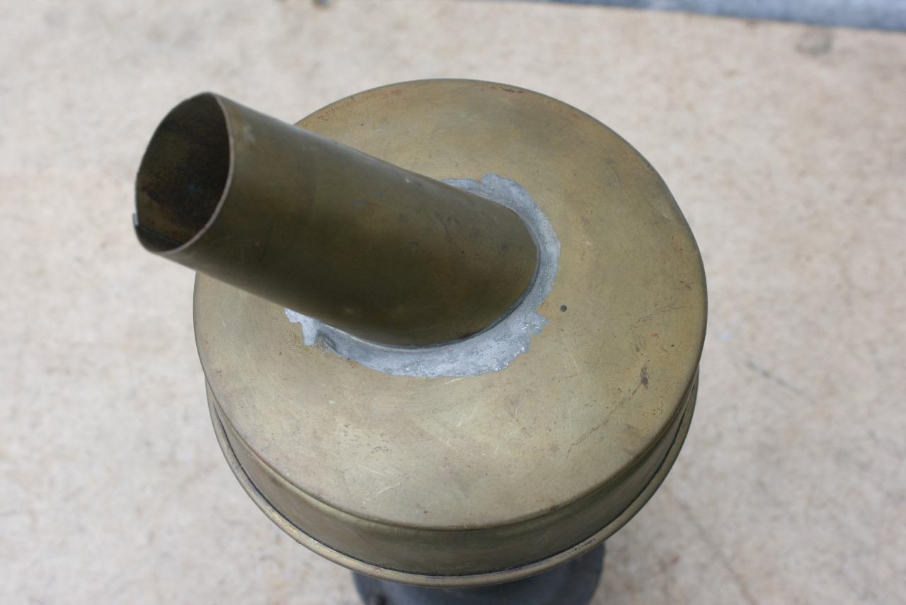 Entonnoir essence à Tamis cuivre avant guerre LesAnciennes.com