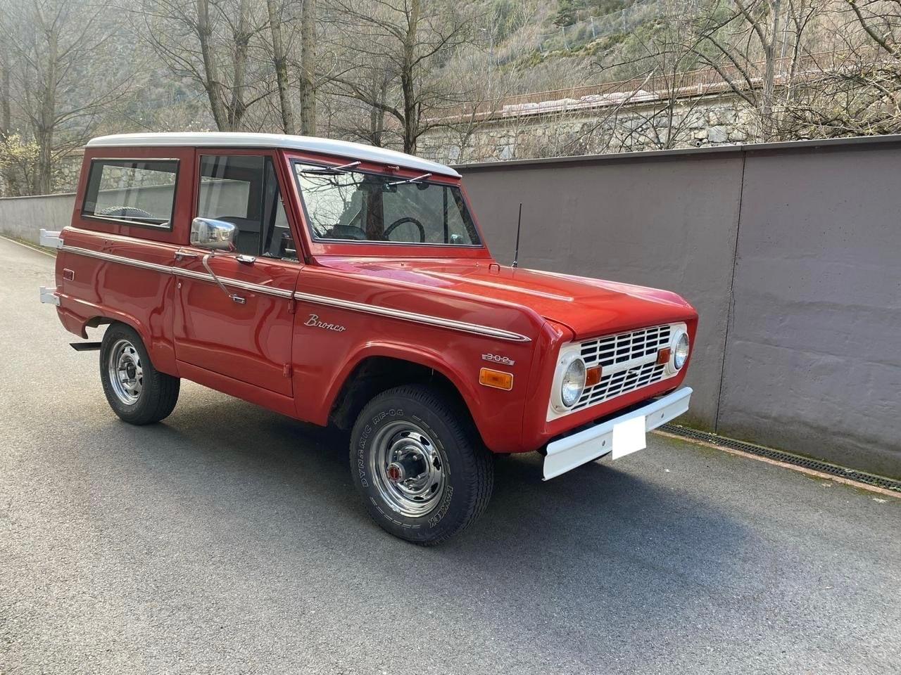1969 Ford Bronco V8 de 5.0 litres LesAnciennes.com