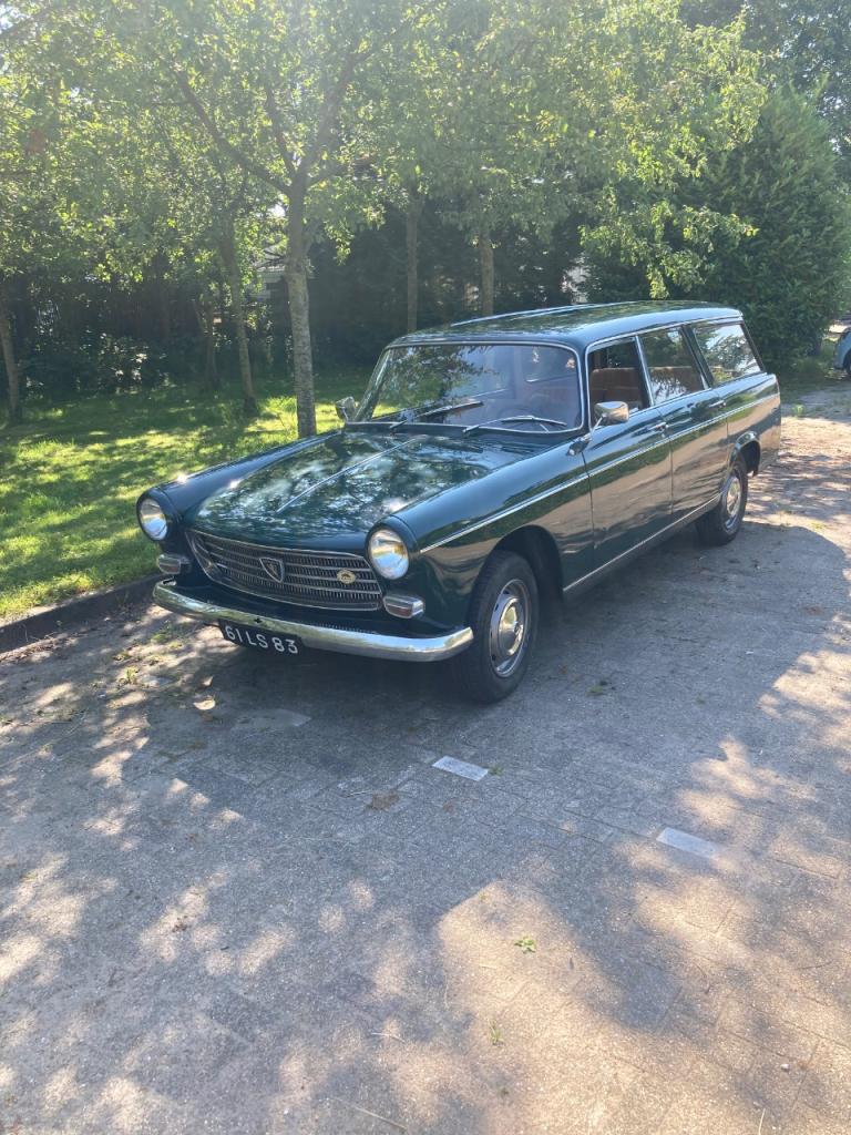 PEUGEOT 404 Familiale - 1966 LesAnciennes.com