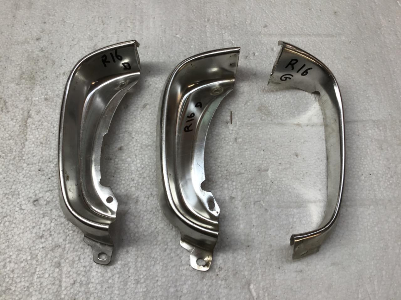 ENJOLIVEURS PHARES NEUFS RENAULT 16 (R16) LesAnciennes.com