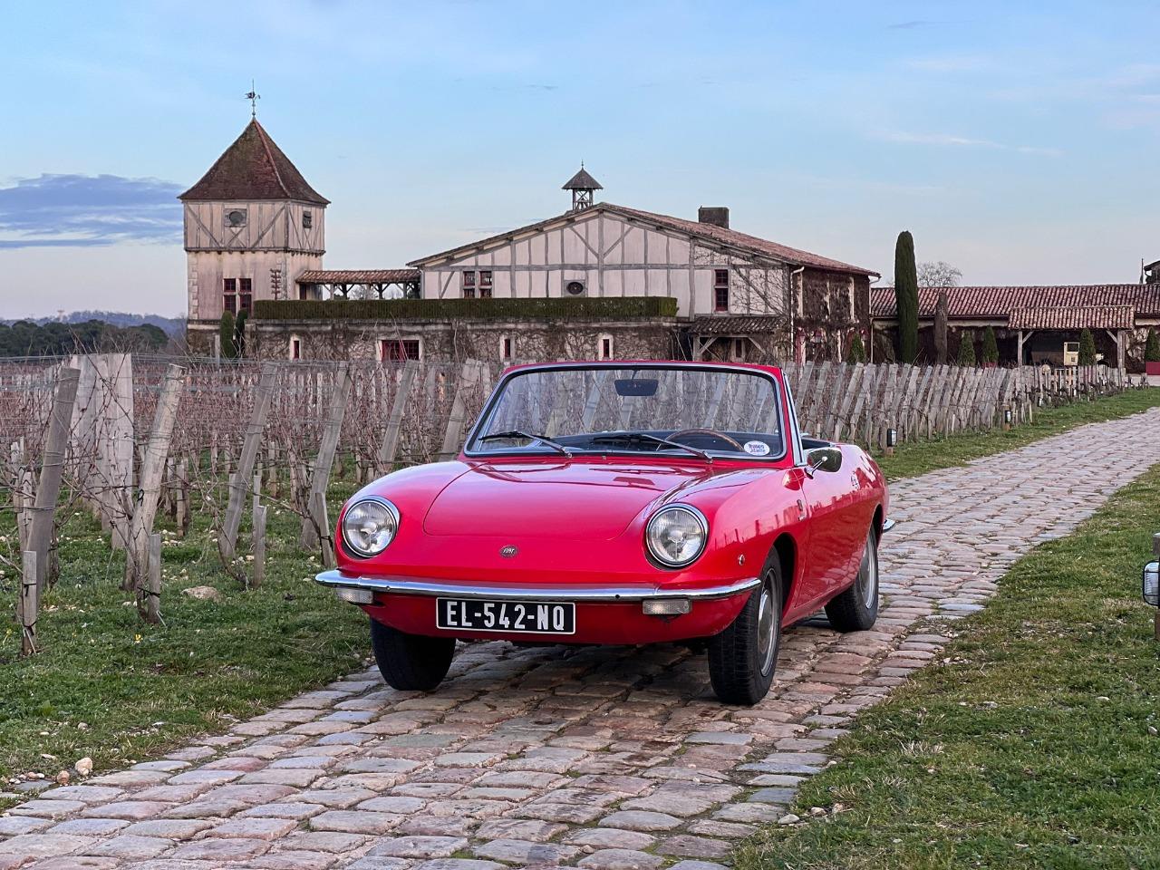 FIAT 850 Spider - 1971 LesAnciennes.com